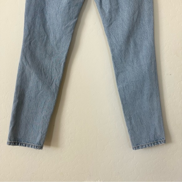 Carmar Light Wash Distressed High Rise Boyfriend Slim Leg Jeans Size 27 - Picture 8 of 11